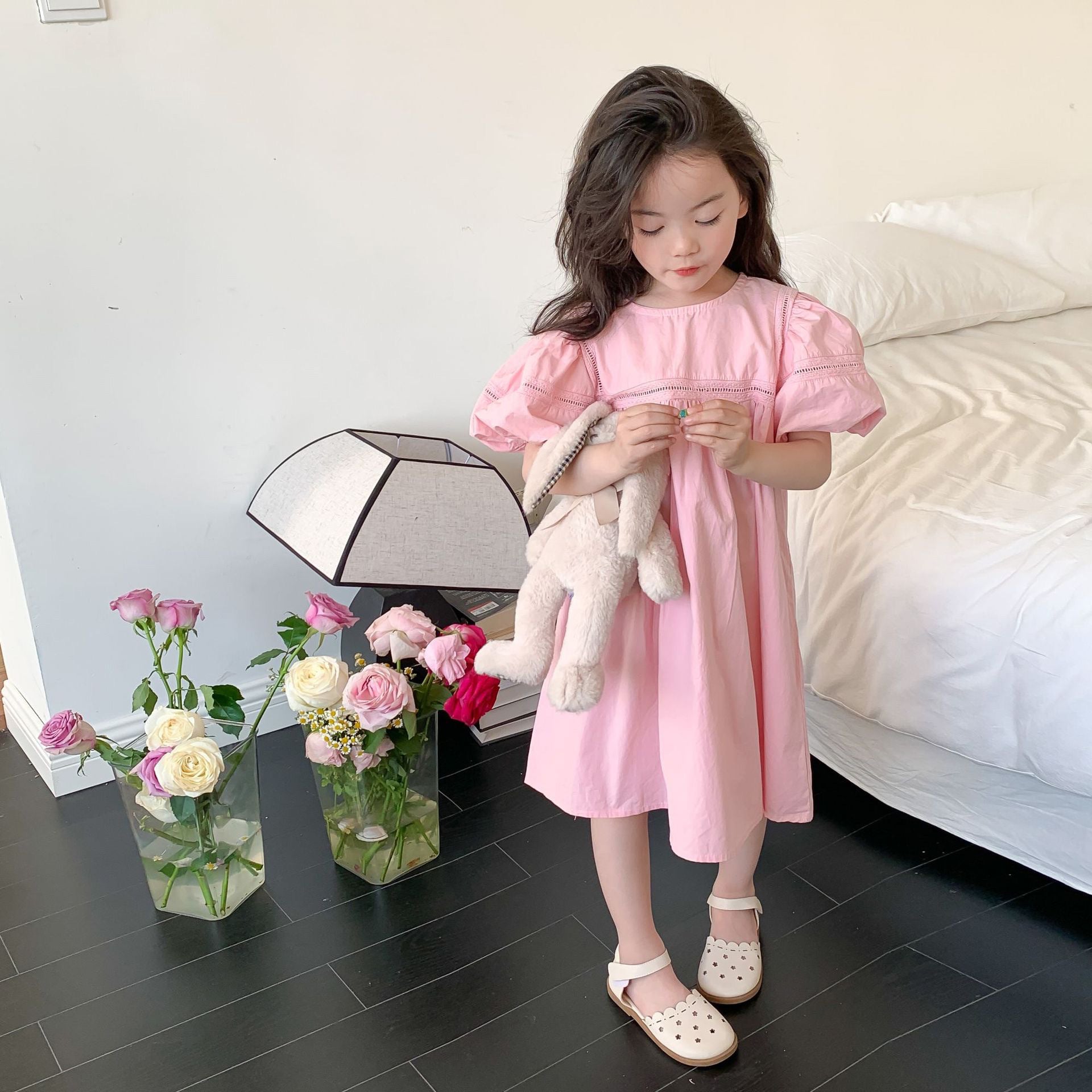 Vestido de niña con manga abullonada