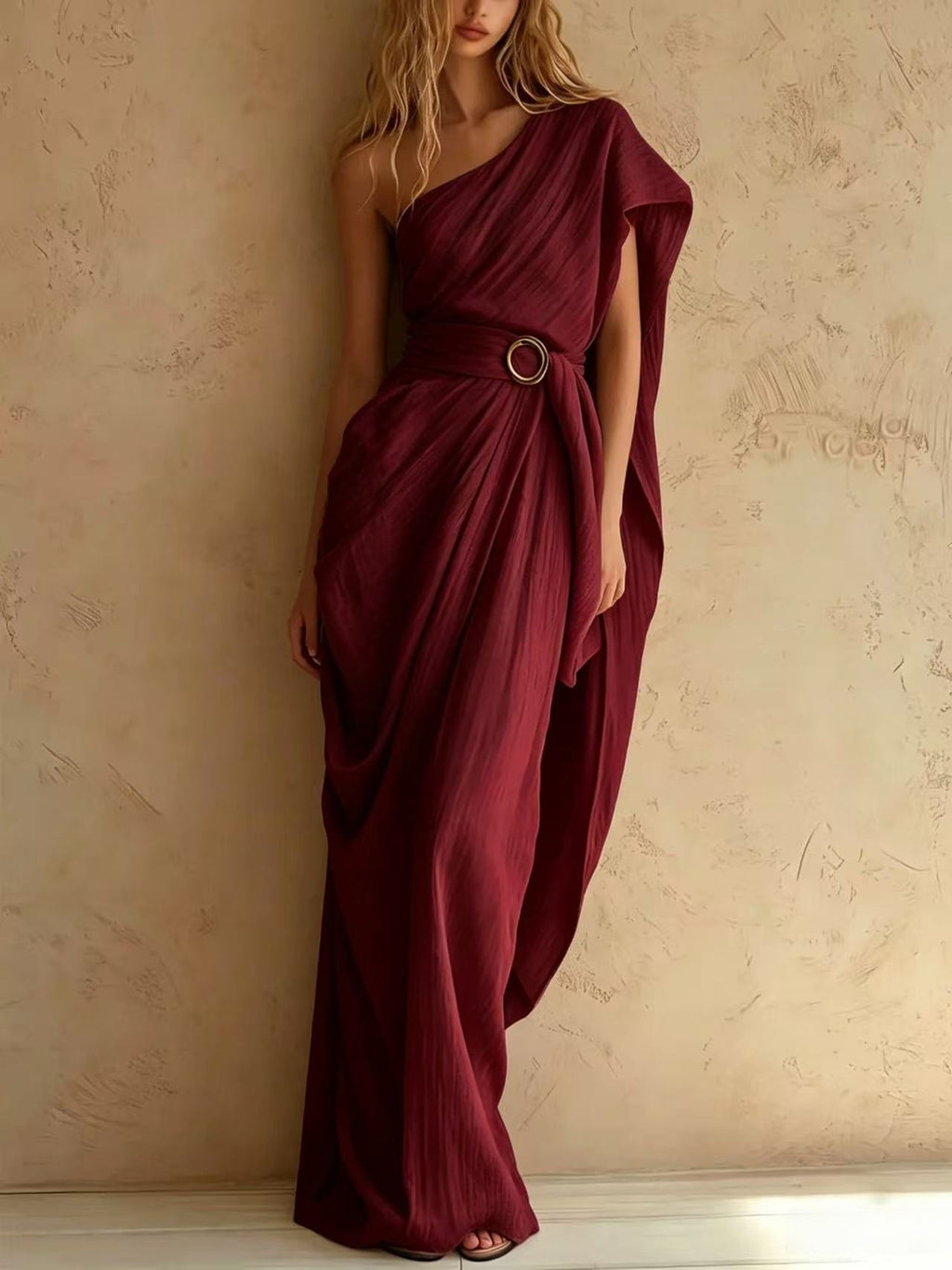 Vestido de lino con un hombro descubierto